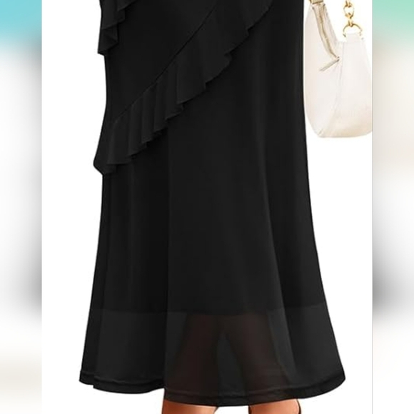 Women's Black Bodycon Maxi Dress - Picture 5 of 5